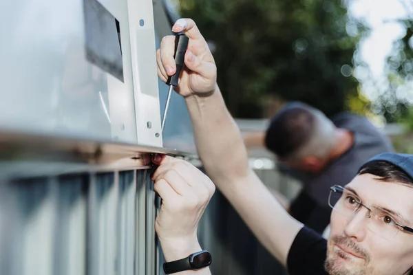 Why Professional Roof Replacement Services Are Worth the Investment